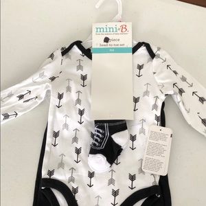 3 piece set- 9m boy clothes